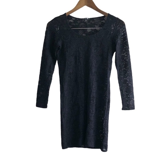 🚨3/$20🚨 Talula Aritzia Lace Long Sleeve Scoop Neck Stretchy Mini Dress Black - Picture 1 of 12